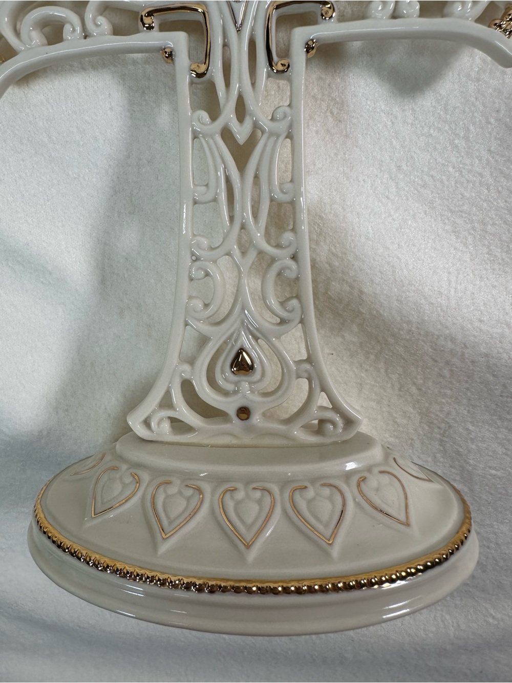 NWT Lenox Cream Ceramic “Eternal Love” Cross with Gold Trim and Crystal Accents - Picture 4 of 8